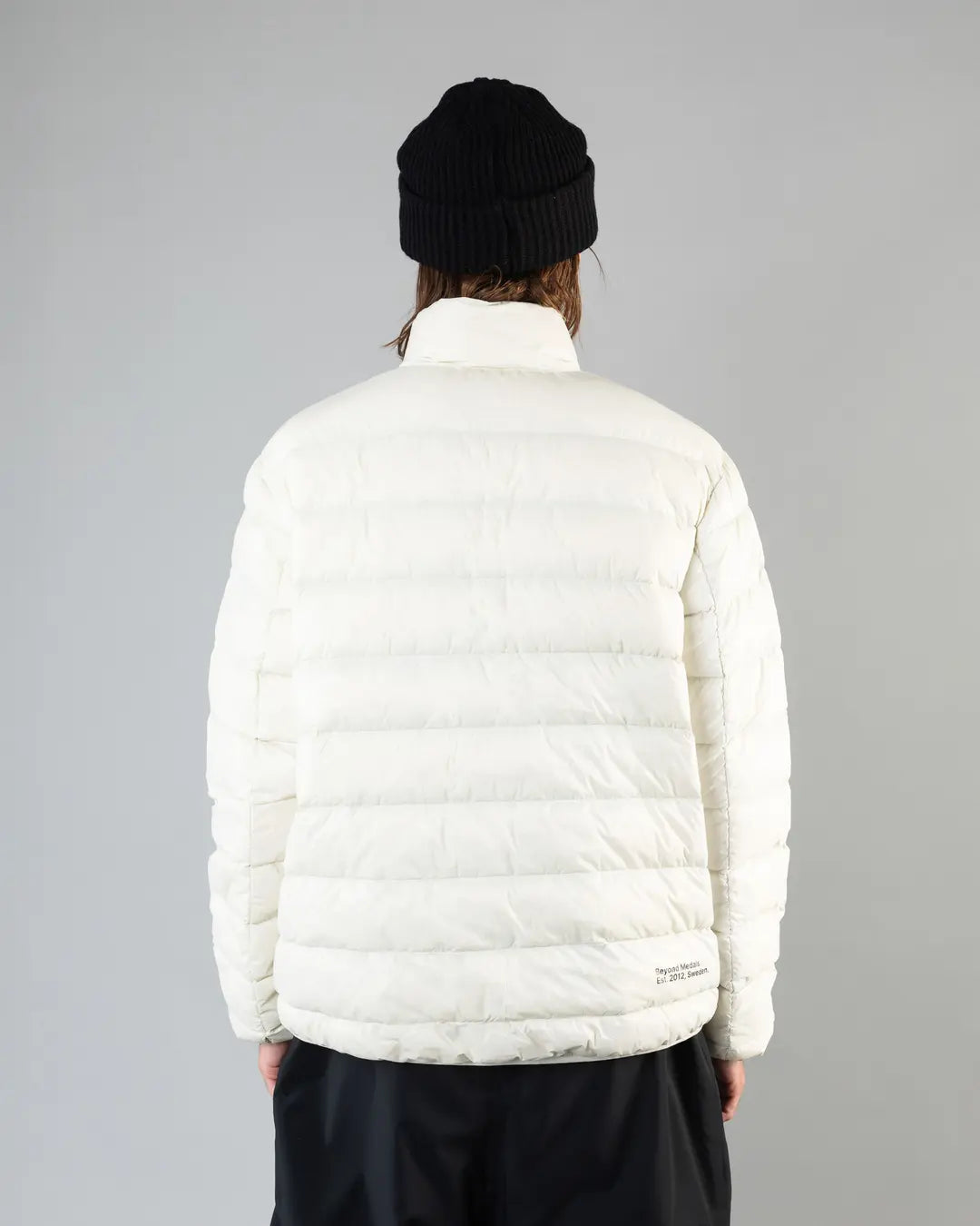 Beyond Medals - PACKABLE DOWN JACKET Off White