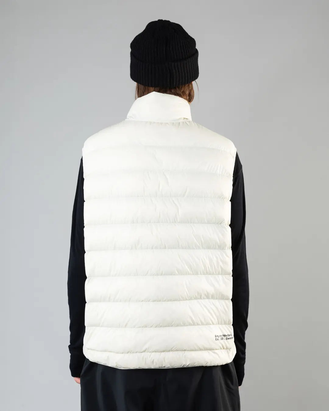 Beyond Medals - PACKABLE DOWN VEST Off White