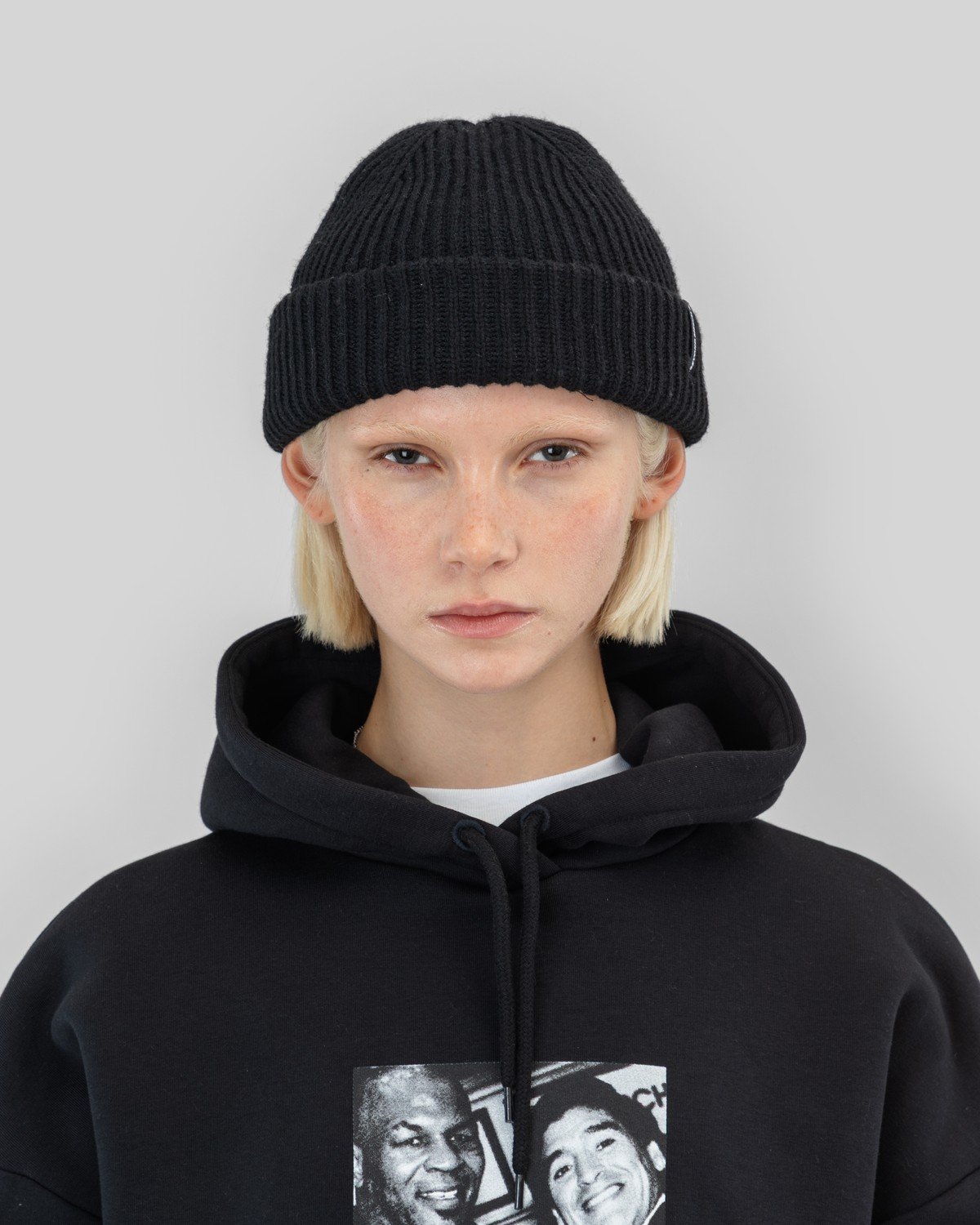 Beyond Medals - SHORT BEANIE Black