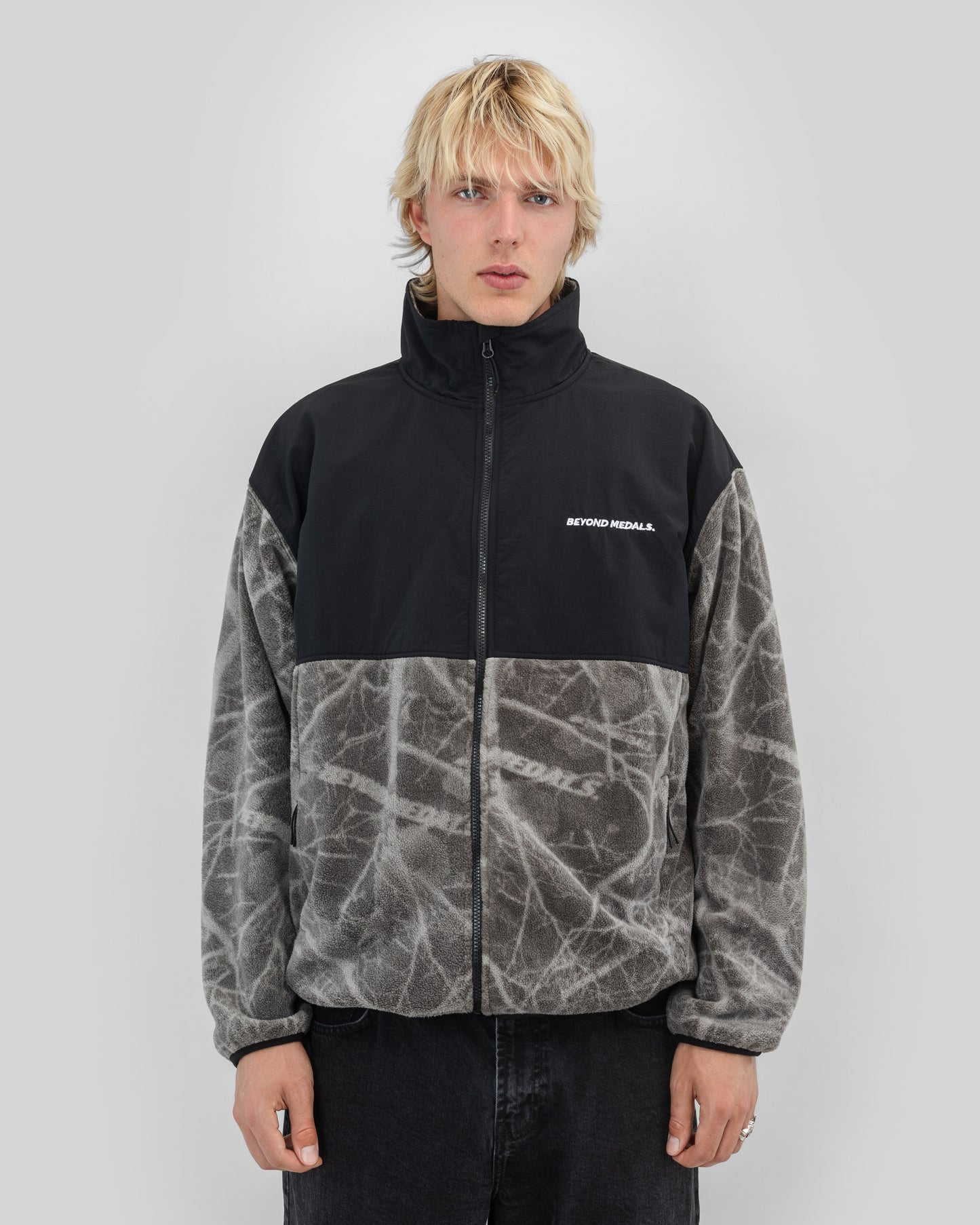 Beyond Medals – Tech-Fleecejacke Braun