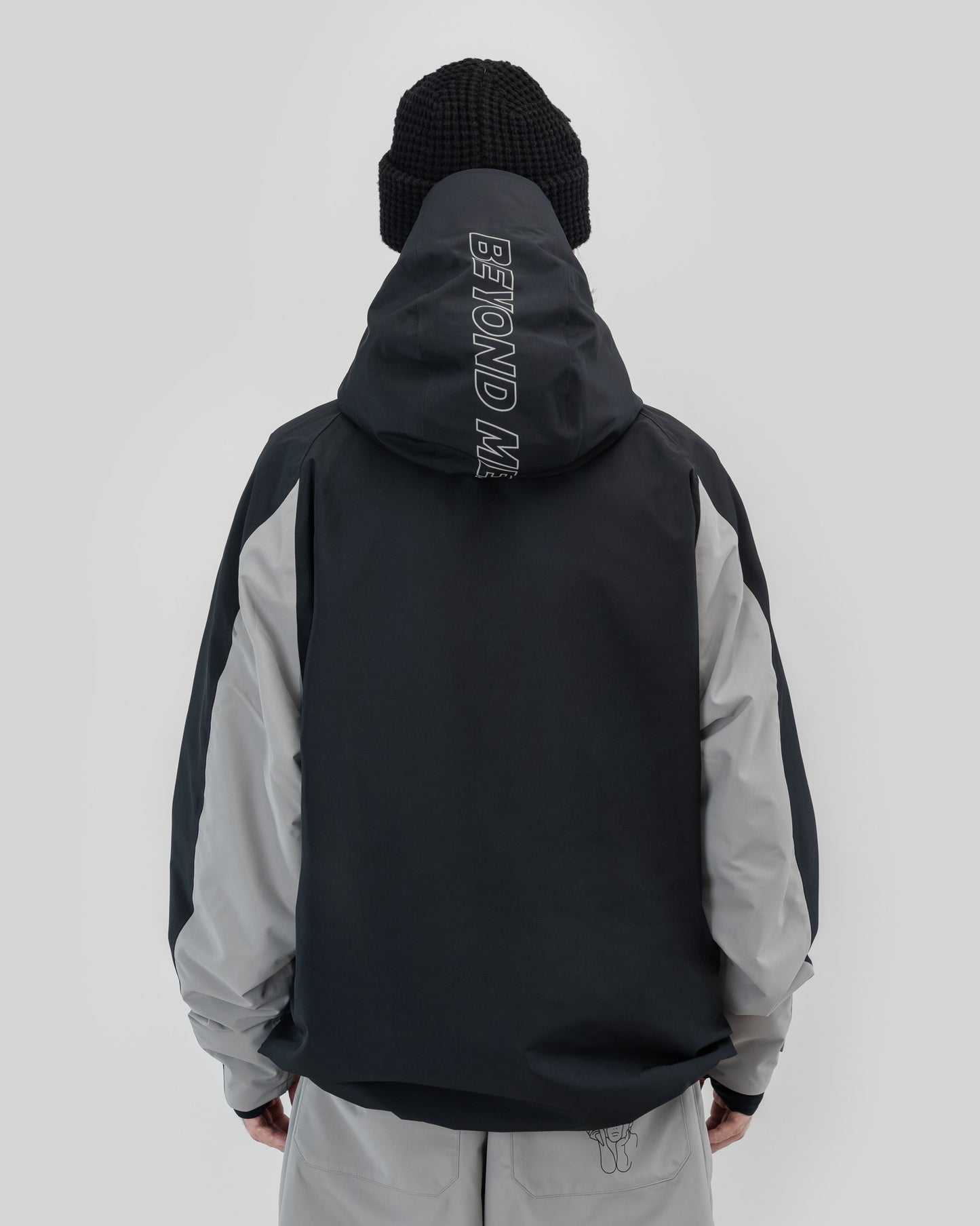Beyond Medals - Retro Anorak 2L Black