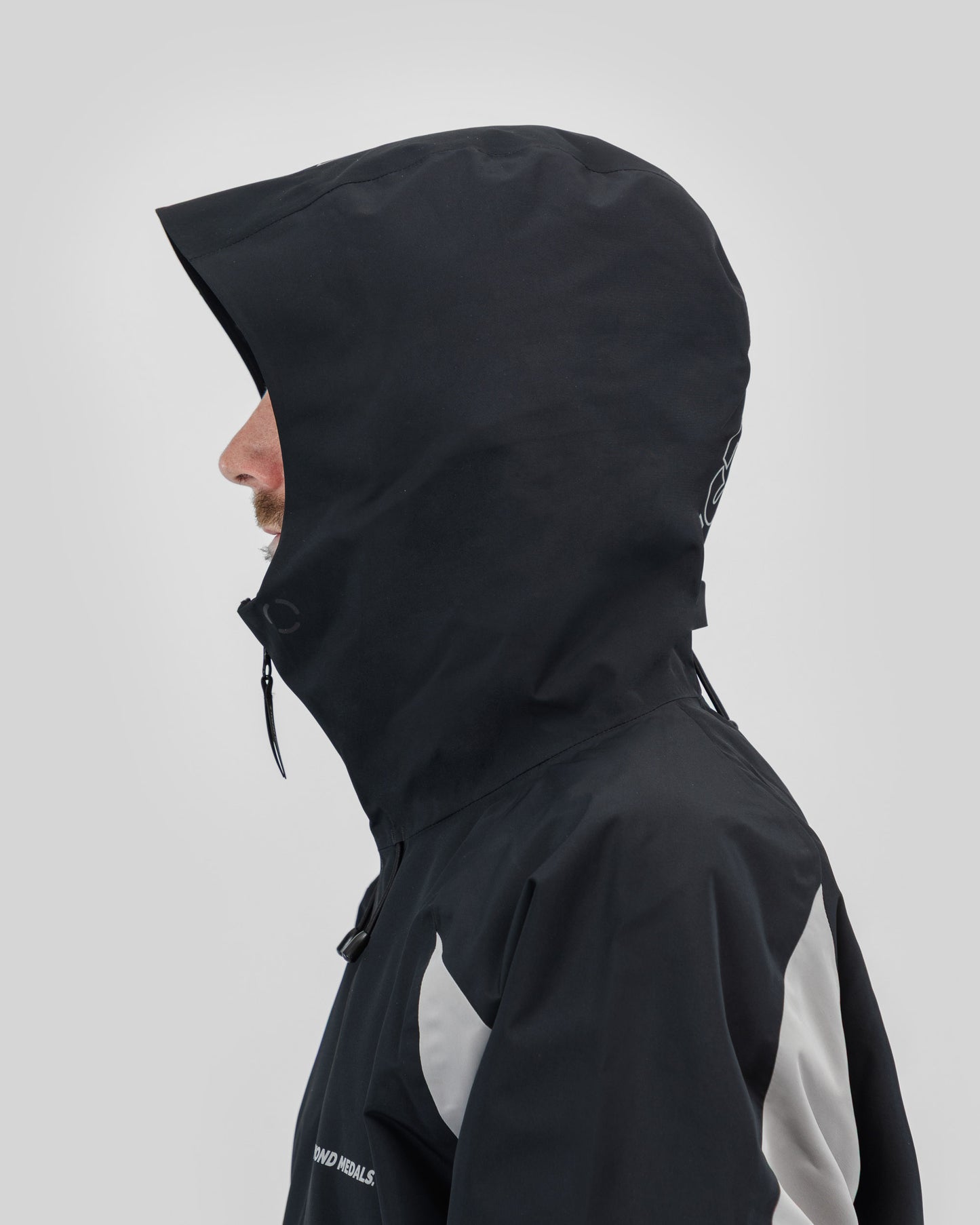 Beyond Medals - Retro Anorak 2L Black