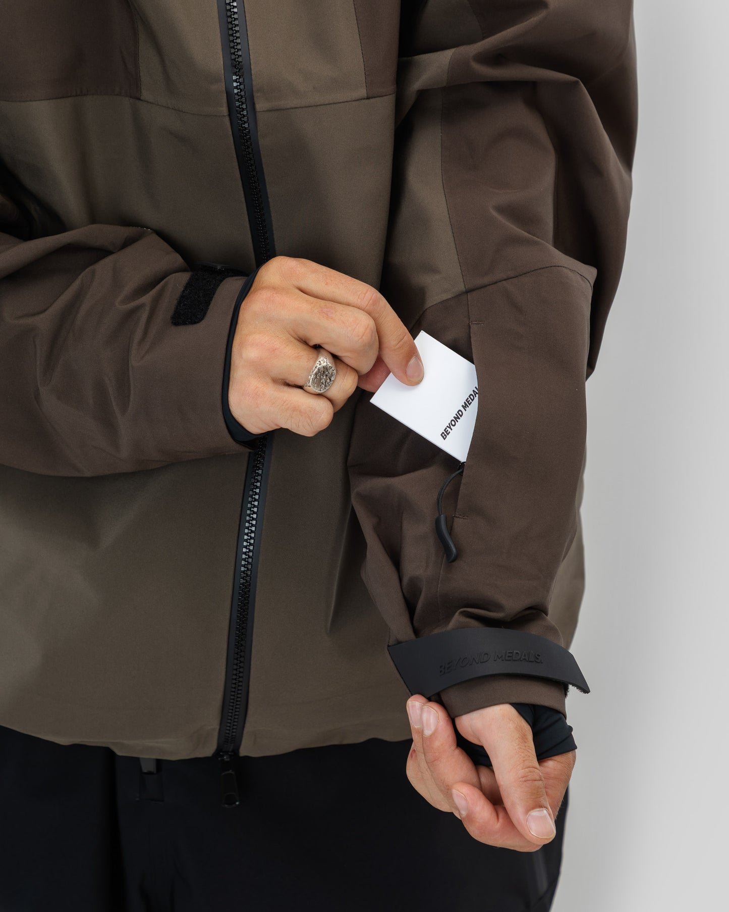 Beyond Medals - Tech Jacket 3L Brown
