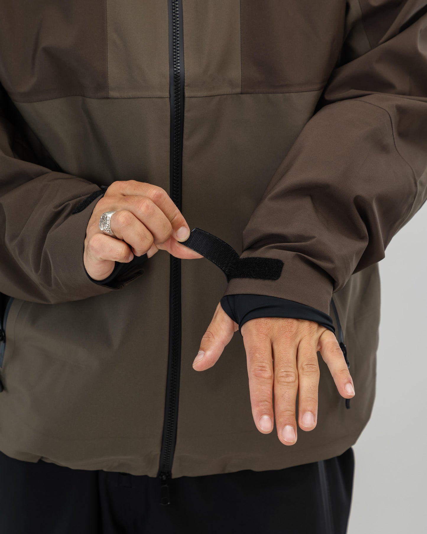 Beyond Medals - Tech Jacket 3L Brown